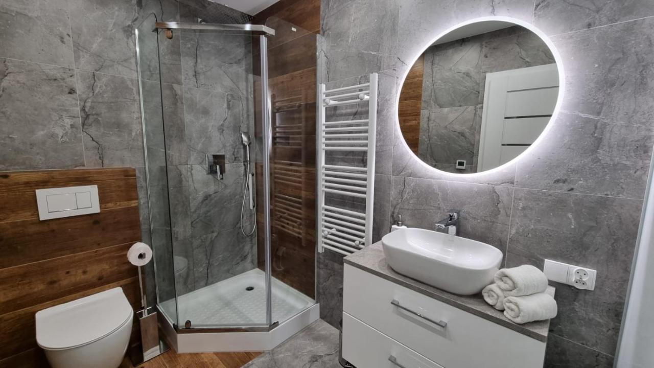 Luxury Apartments Bernardynska Domek 1 , 2 Келце Екстериор снимка