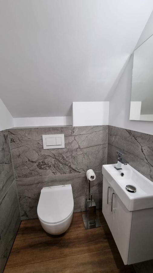 Luxury Apartments Bernardynska Domek 1 , 2 Келце Екстериор снимка